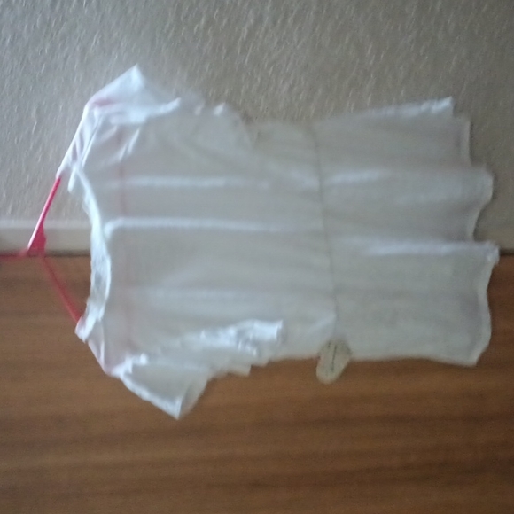 Too big - Picture 2 of 2